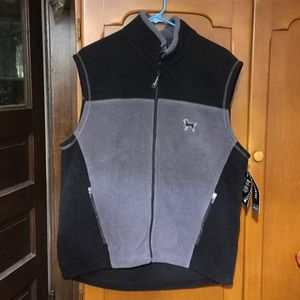 NWT Men's fleece vest